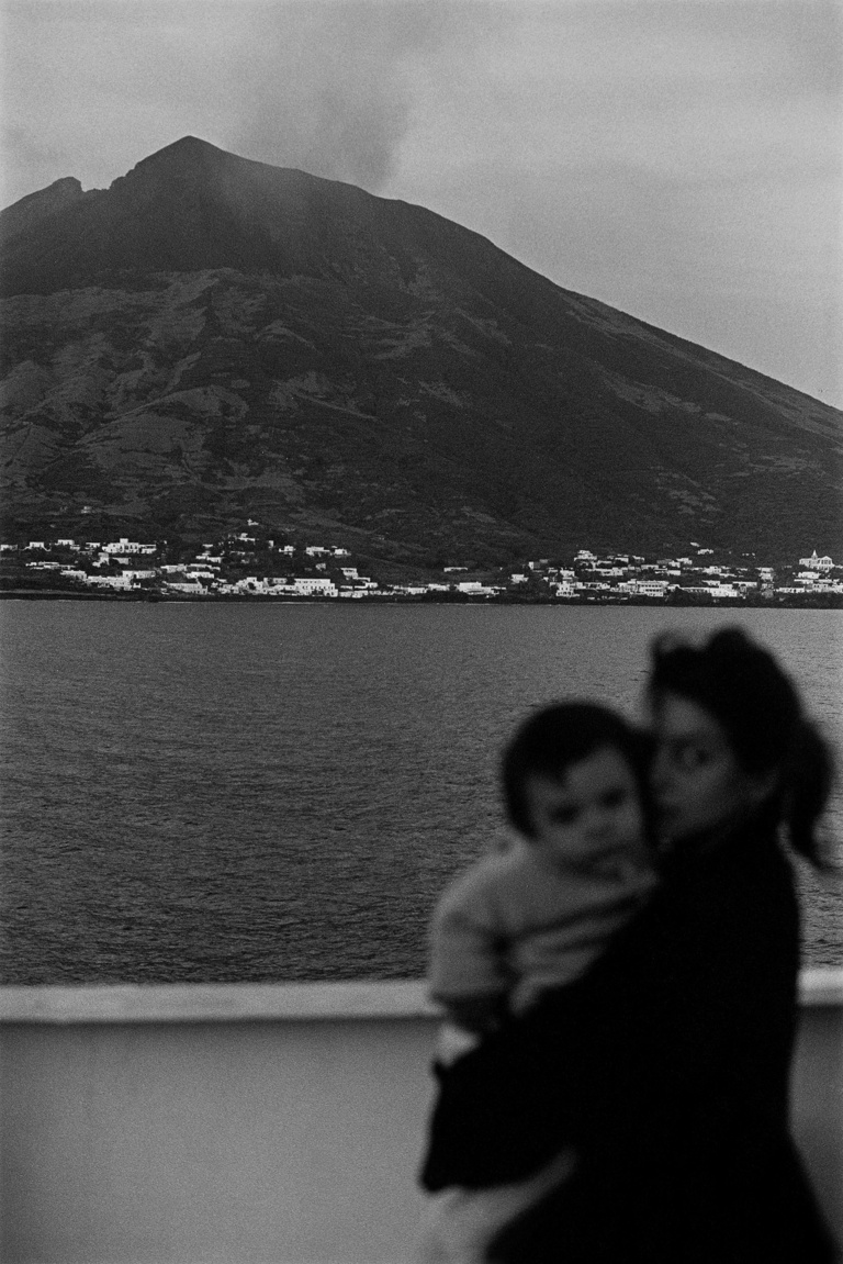 Editions Textuel -  Textuel_Plossu_Stromboli_1.jpg